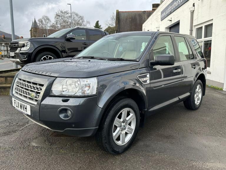 2011 Land Rover Freelander 2.2 Td4 SE Auto 5 door 93,500 miles Very Clean Car