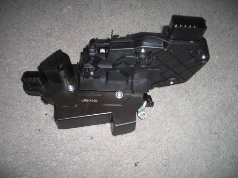 image for Brand New O /S /F ( Drivers Door ) Range Rover Door Actuator
