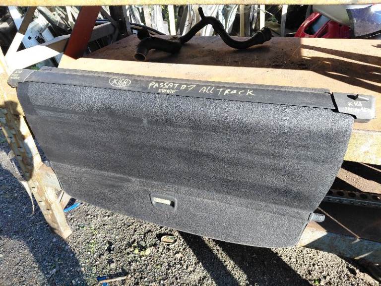 VW PASSAT ALLTRACK	2010-15		SLIDING  PARCEL SHELF 