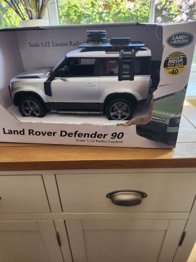 Land rover defender remote car