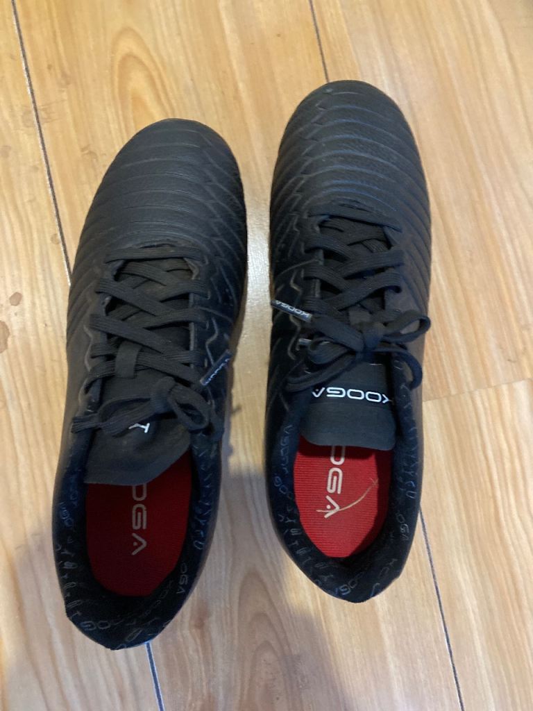 KooGa V900X Black rugby Boots – size 6.5