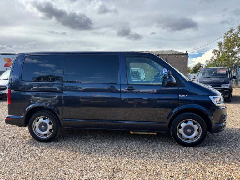 VOLKSWAGEN TRANSPORTER DRIVER TRANSFER WAV WHEELCHAIR ACCESSIBLE VEHICLE 2.0