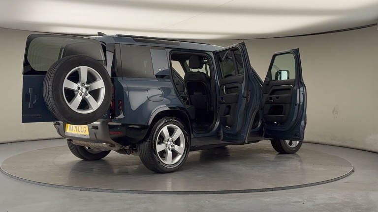 2021 Land Rover Defender 110 2.0 P400e 15.4kWh X-Dynamic S SUV 5dr Petrol Plug-in Hybrid Auto 4WD...