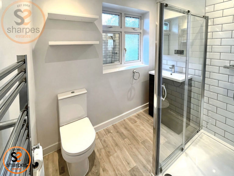 2 bedroom flat in Trinity Court, Trinity Road, Wimbledon, London