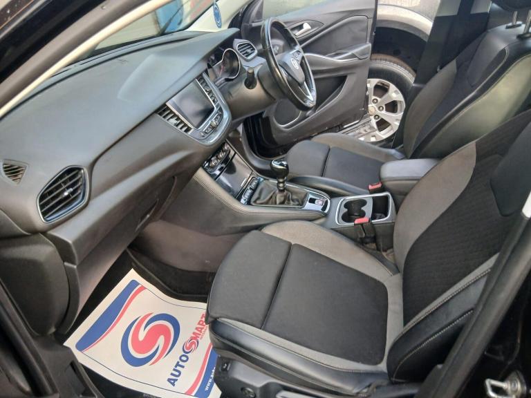 2019 Vauxhall Grandland X 1.2 Turbo Sport Nav 5dr HATCHBACK PETROL Manual