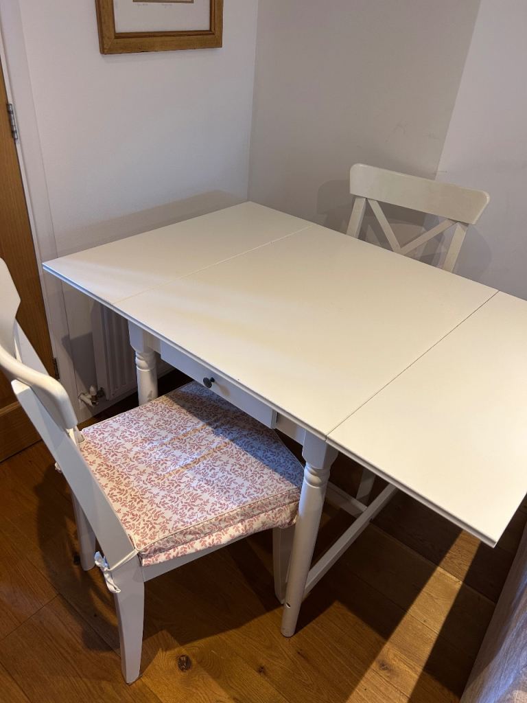 IKEA INGATORP extendable dining table white with chairs