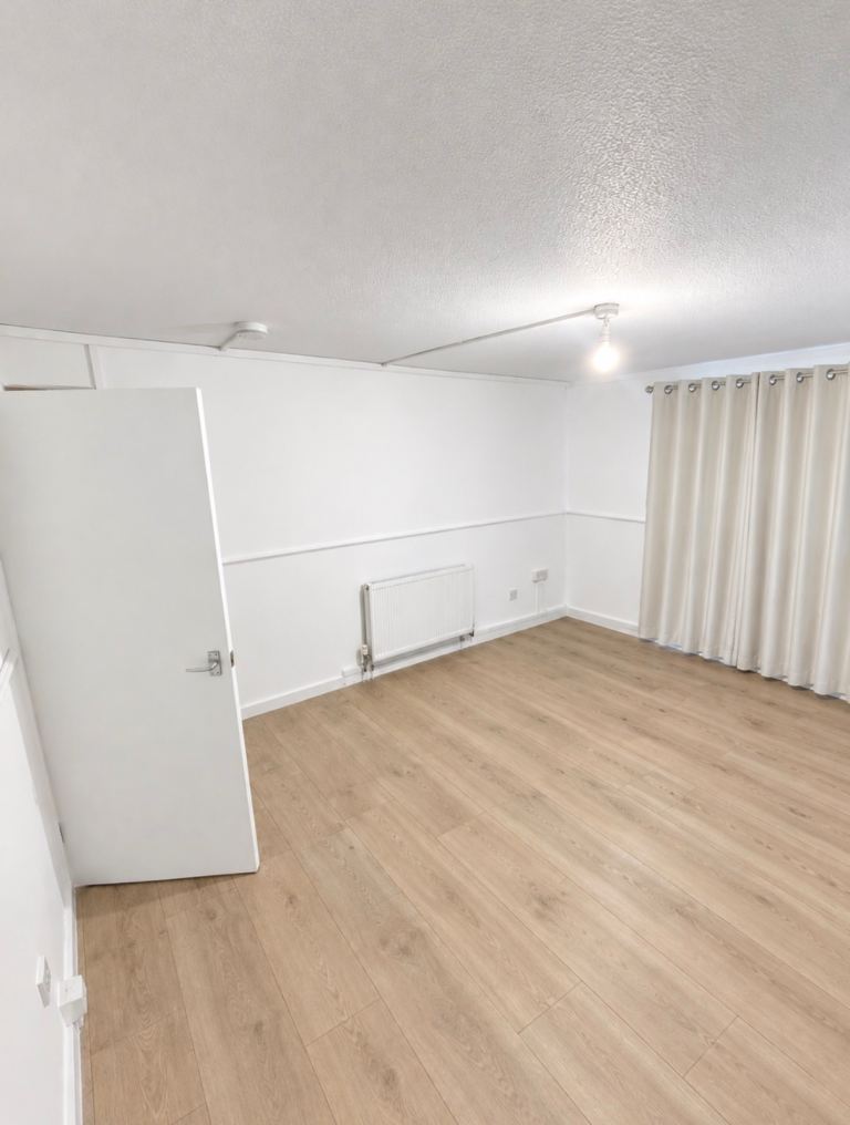 1 bed ground floor council flat- swap to 2 bedroom council 