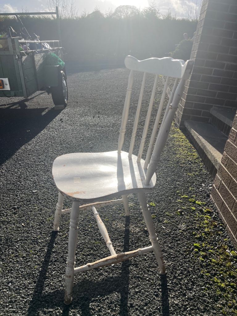 Kitchen/dining chairs white 