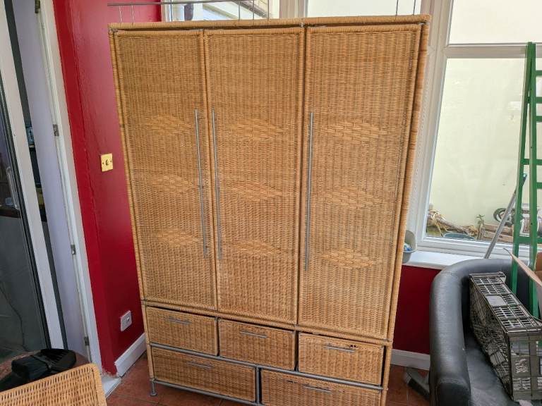 Chest of drawers and wardrobe 