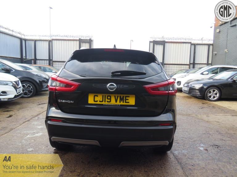 NISSAN QASHQAI 1.5 dCi N-Connecta Full Service History, Satnav 2019