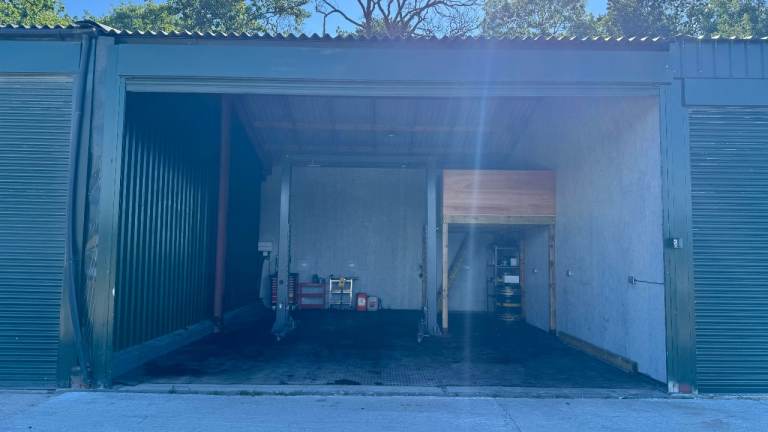 Commercial Workshop Unit To Let