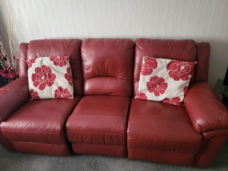 Red Leather Recliner Sofa and Two Armchairs – Good Condition