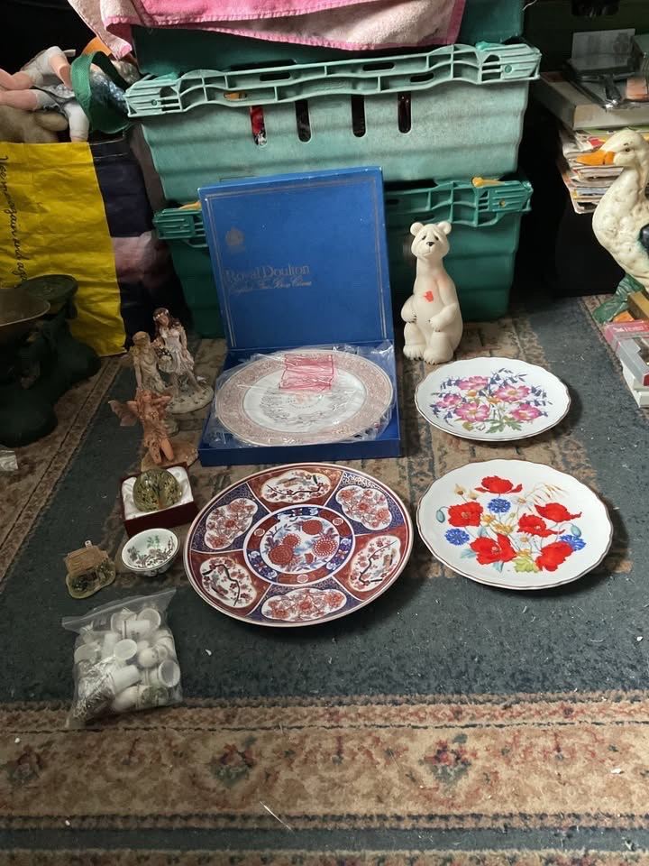 Collection of Mostly Ceramics - To Include Royal Albert, Thimbles and Coalport