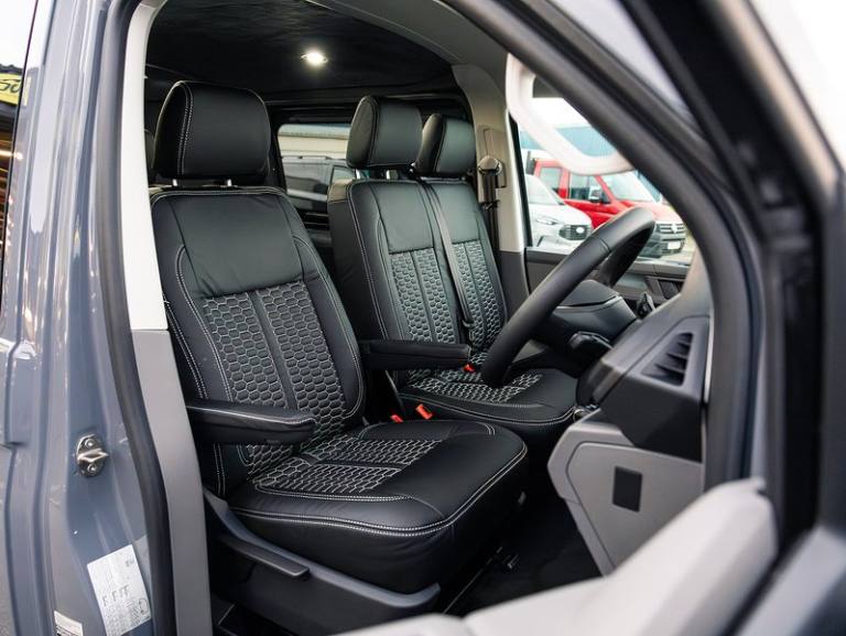 2024 Volkswagen Transporter TDI T28 Highline Panel Van Diesel Manual