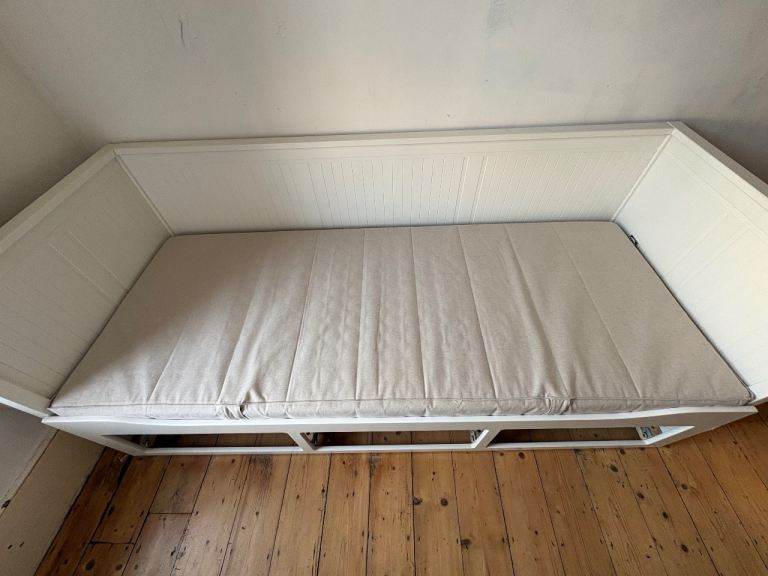 IKEA Hemnes day bed + 2 premium spring mattresses