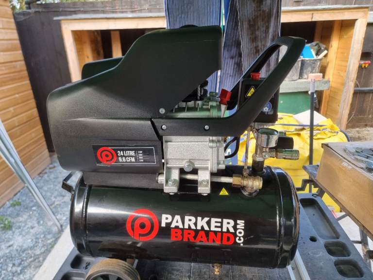 Parker Brand 24 Litre Air Compressor - Really Good condition