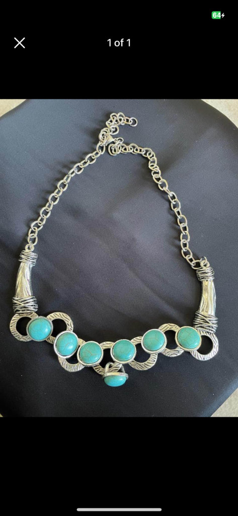 (690) Necklace - turquoise, new!
