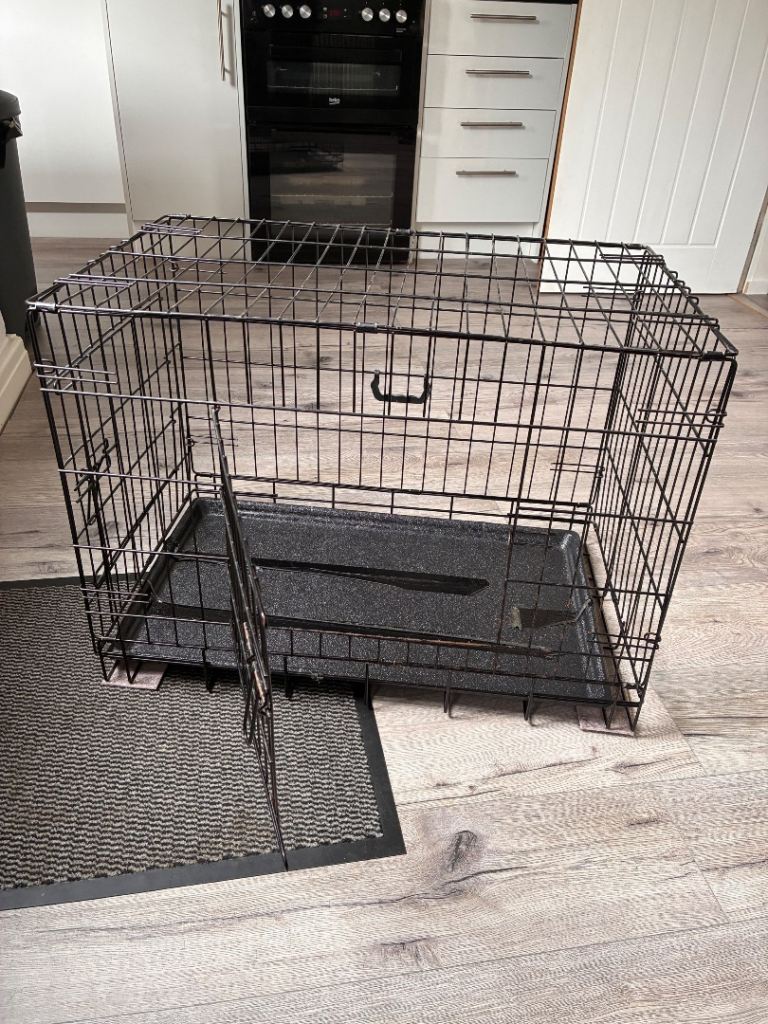 Medium dog crate