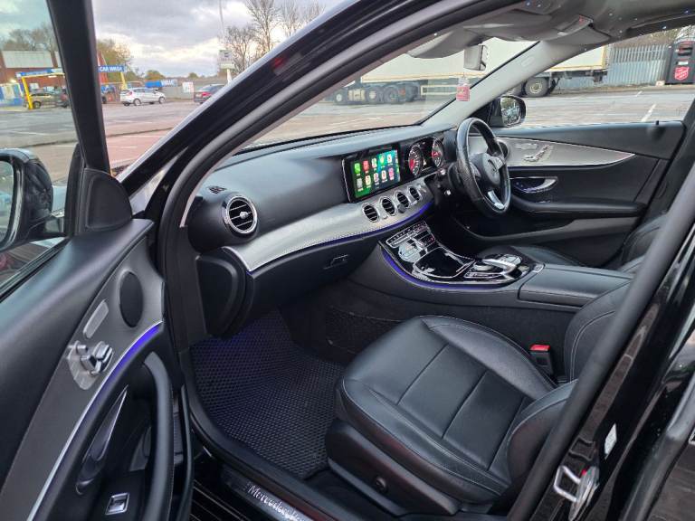 Mercedes-Benz E220 2017 premium sunroof- e class 