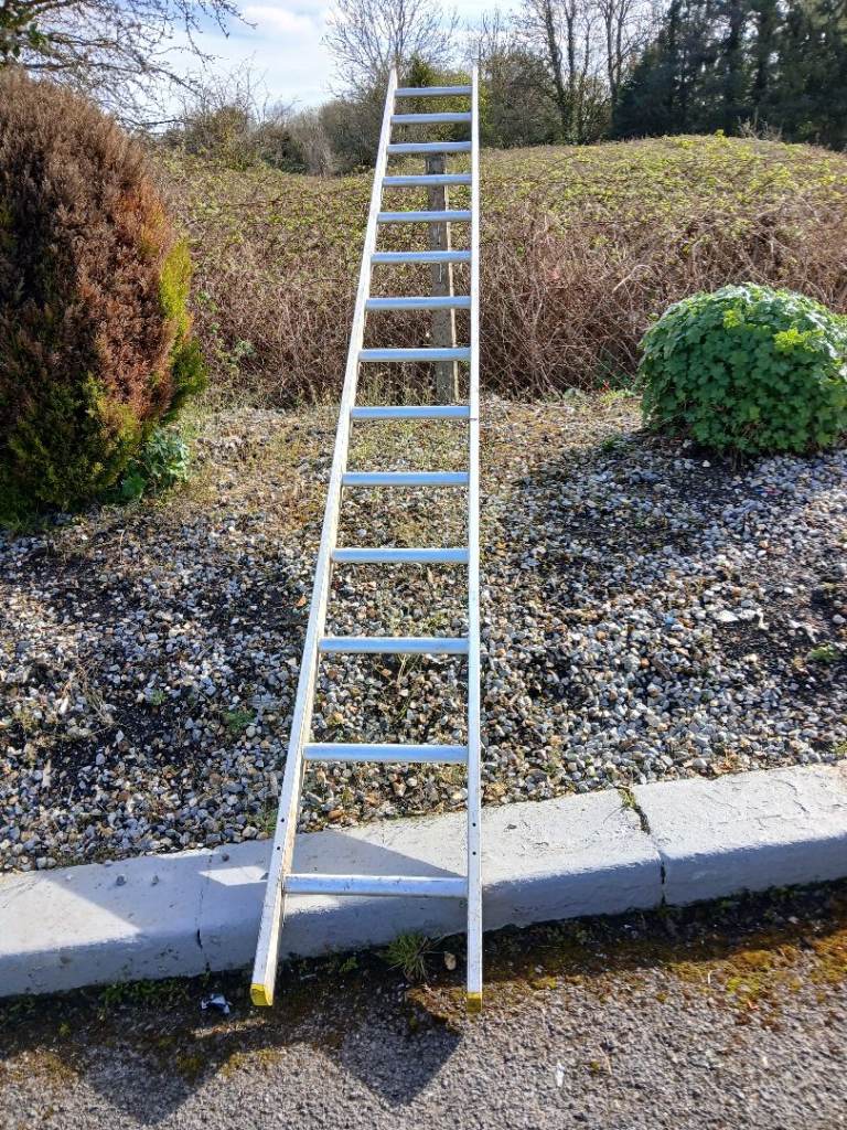 3 LADDERS     1    14   FT     1   13  FT     1      8 FT   