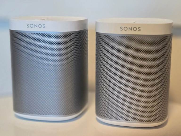 2 x Sonos Play1 Play 1 in white Speakers Premium audio pristine condition