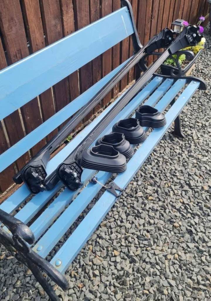Mercedes A class 64 plate roof rack used only once
