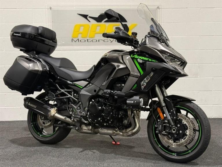 Kawasaki Versys 1100 SE GRAND TOURER! ESA SUSPENSION! AKRAPOVIC EXHAUST!