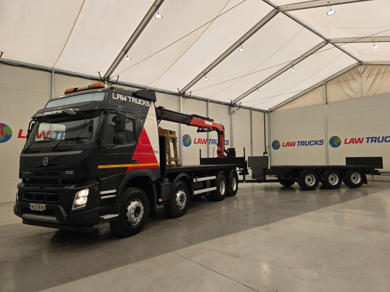 Volvo FM 460 8x4 Flatbed Brick Grab Drawbar