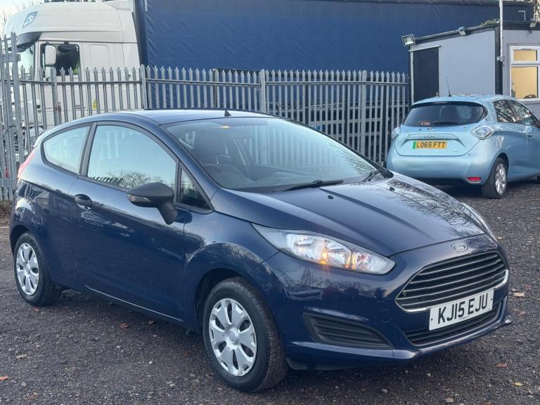 2015 Ford Fiesta 1.25 Studio 3dr HATCHBACK PETROL Manual