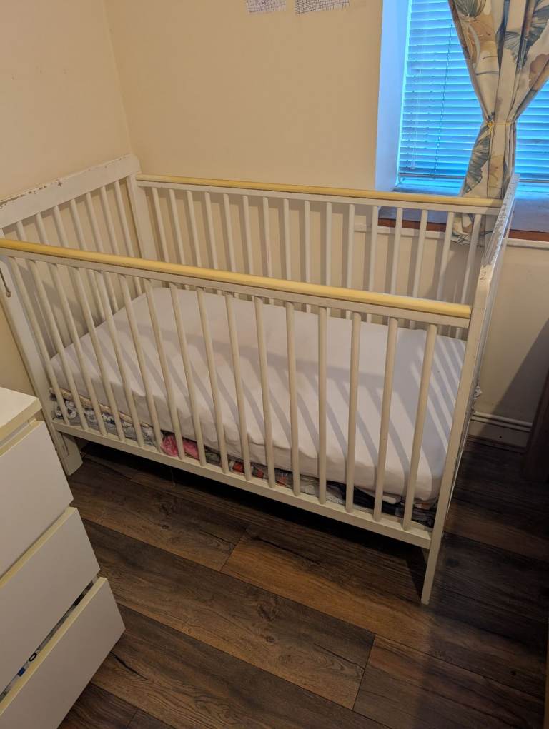 Baby cot