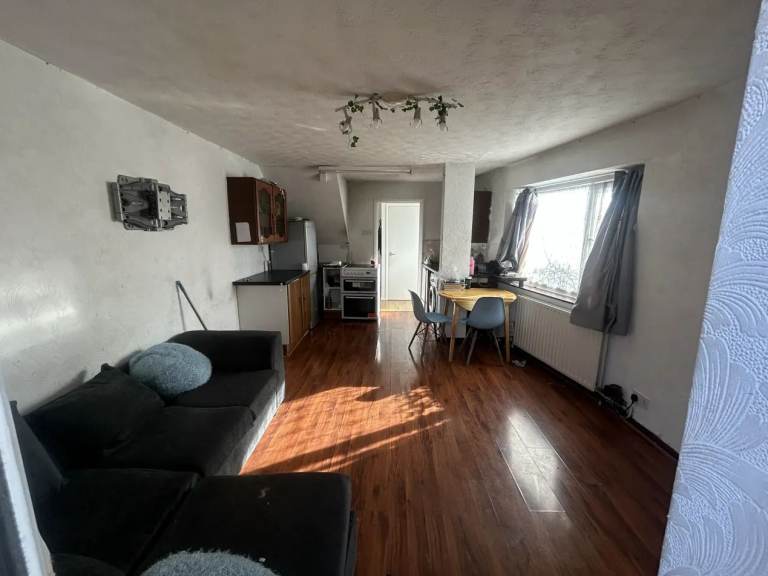 Self-Contained Annex | Private Garden | Tilbury