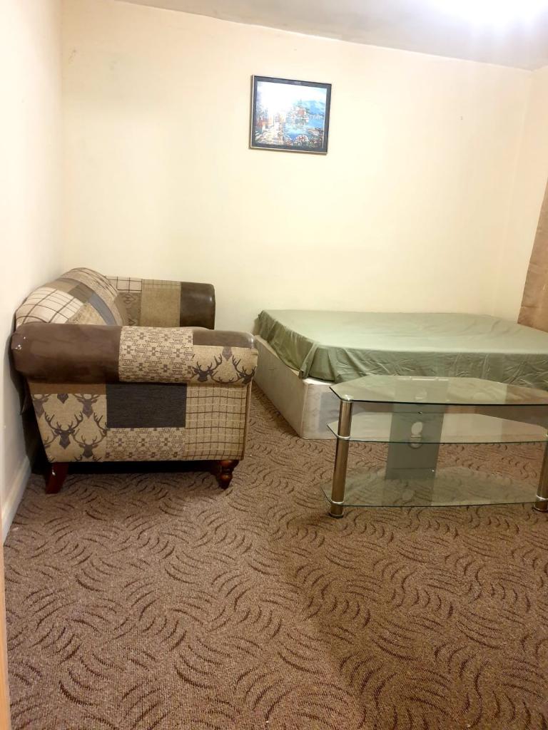 5 bedroom house to rent