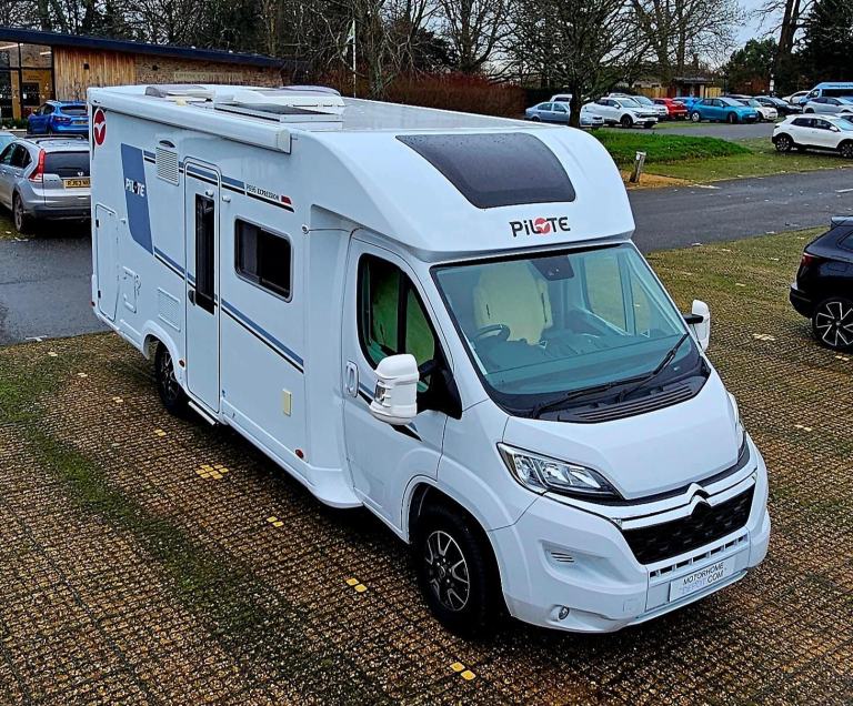 Pilote P696D Expression motorhome 2023 4 berth/belt 6.99m 3500kgs