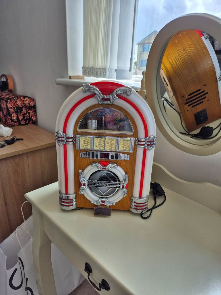 CD/radio juke box