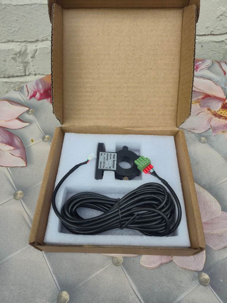 Hall sensor for battery monitor