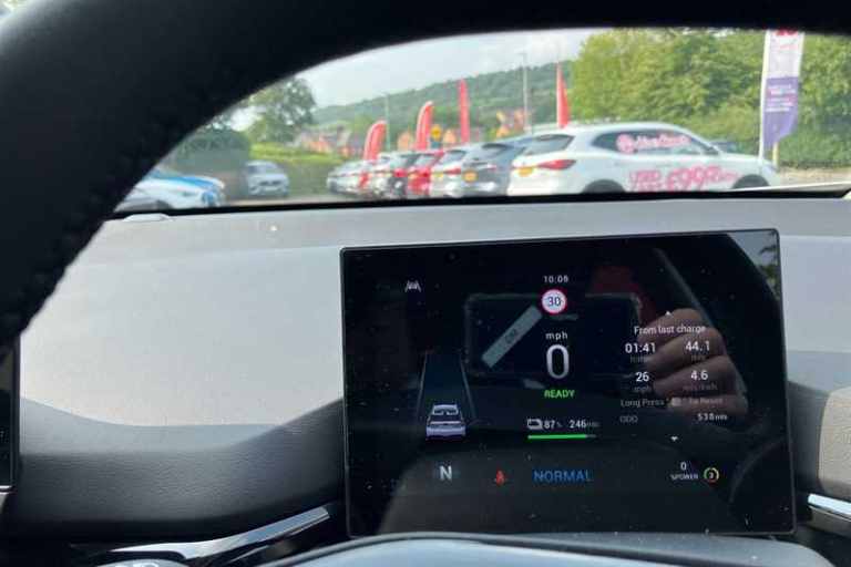 2025 MG MG4 150kW Trophy EV Long Range 64kWh 5dr Auto HATCHBACK ELECTRIC Automatic