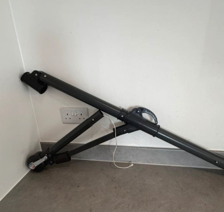 Great garden Parasol Base Crank Handle (in good condition)