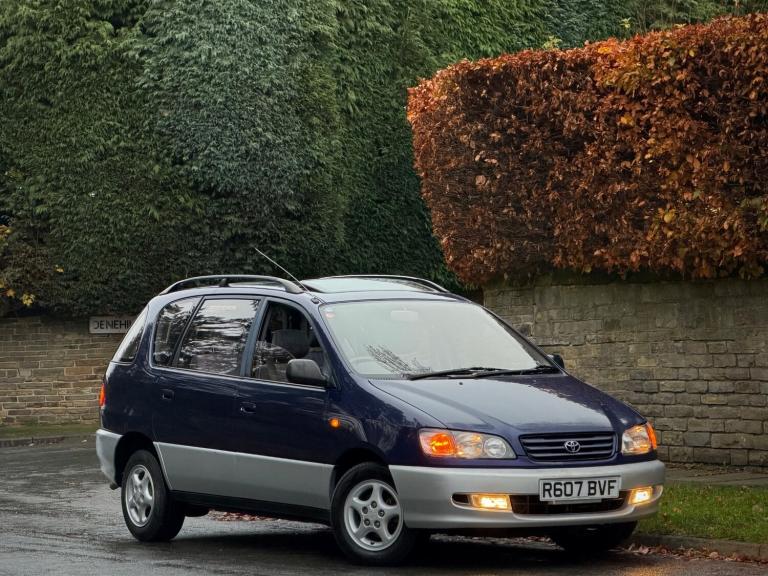 TOYOTA PICNIC 2.0 GX AUTO [AC/SROOF] + 30 SRVC STAMPS + 1 OAP OWNR + 3KEY + VLCN