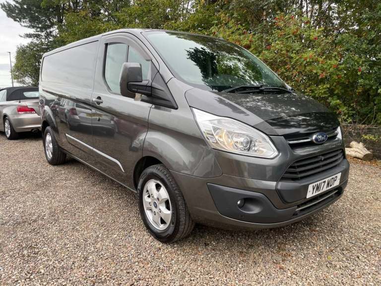 2017 Ford Transit Custom 2.0 TDCi 130ps Low Roof Limited Van PANEL VAN DIESEL Manual