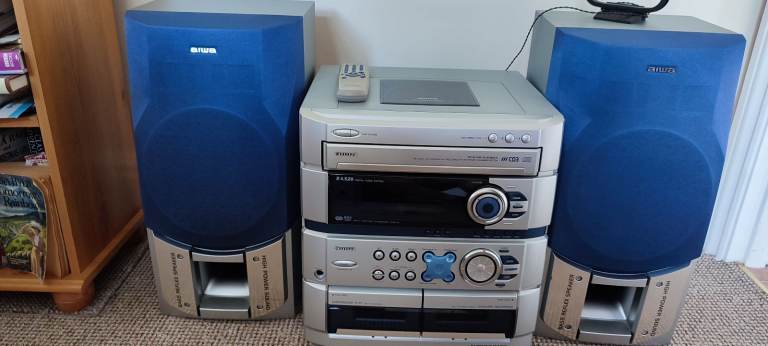 Aiwa stereo system 