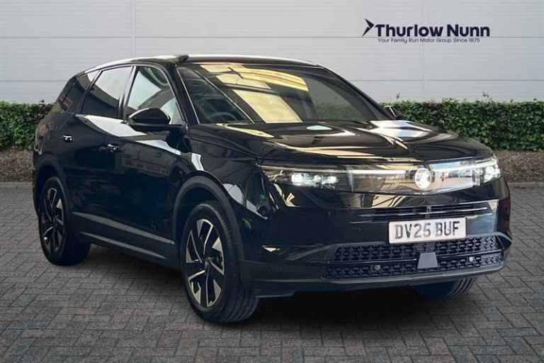 2025 Vauxhall Grandland 1.2 Ultimate SUV 5dr Petrol Hybrid e-DCT Euro 6 (s/s) (136 ps) SUV Hybrid...