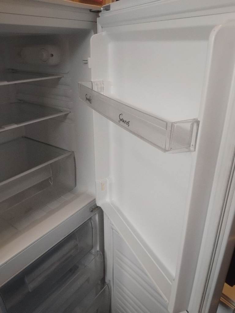Fridge freezer £40
