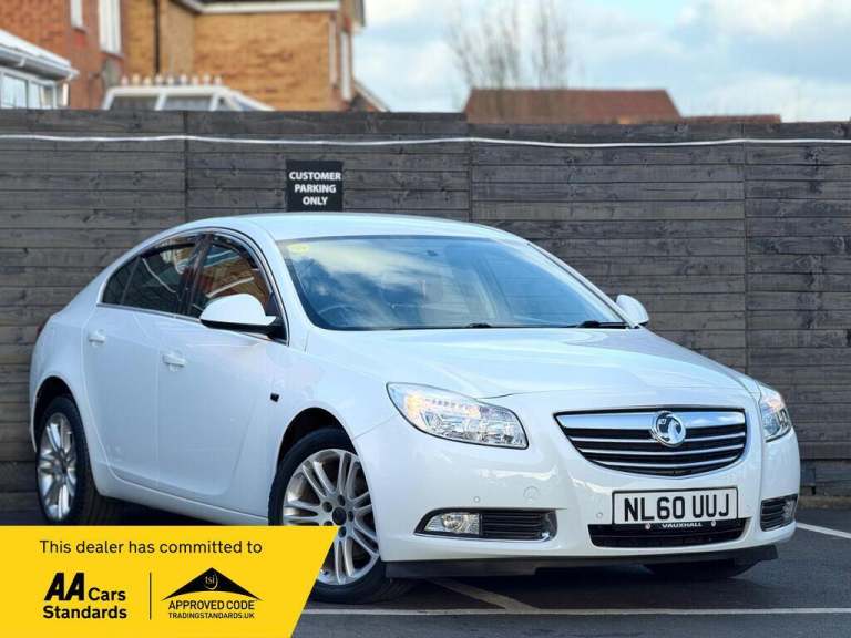 2010 Vauxhall Insignia 1.8 16V Exclusiv Euro 5 5dr HATCHBACK Petrol Manual