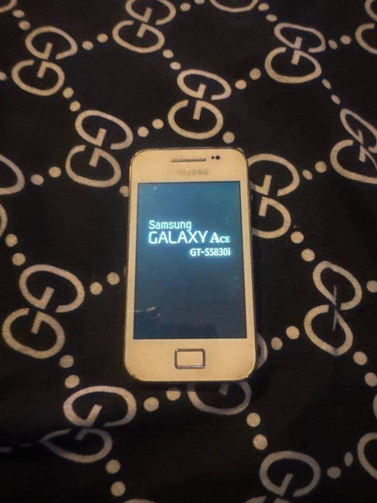 SAMSUNG GALAXY ACE WHITE COLOUR, OPEN TO ALL NETWORK