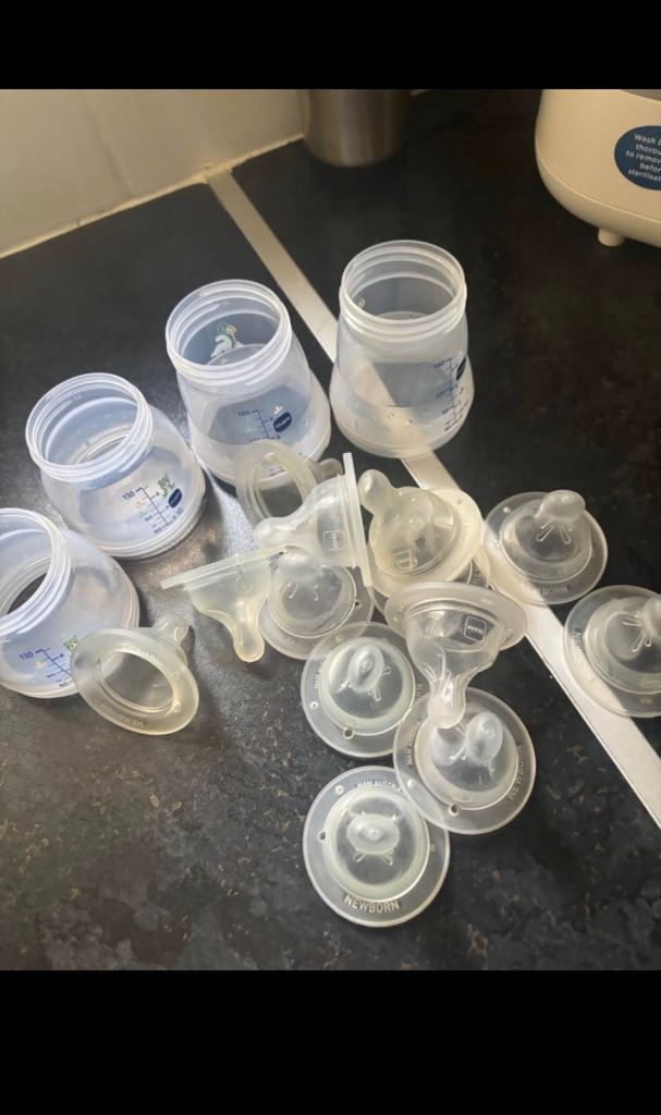 Mam bottles and teets