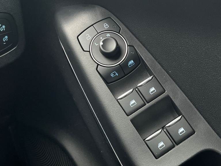 2022 Ford Puma 1.0 EcoBoost Hybrid mHEV ST-Line X 5dr Hatchback PETROL Manual