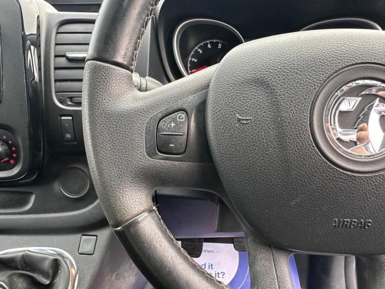 2017 Vauxhall Vivaro 1.6 CDTi 2900 BiTurbo ecoTEC Sportive L2 H1 Euro 6 (s/s) 5dr PANEL VAN Diese...