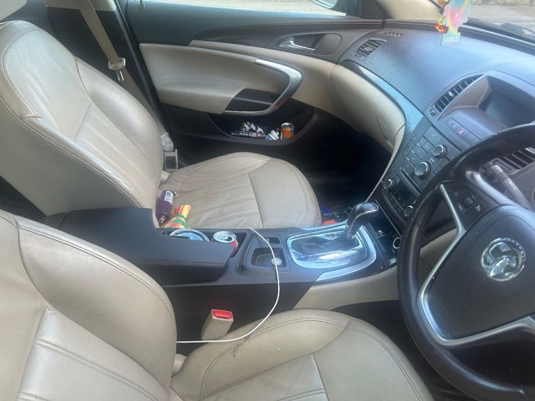 Vauxhall, INSIGNIA, Hatchback, 2009, Other, 1956 (cc), 5 doors