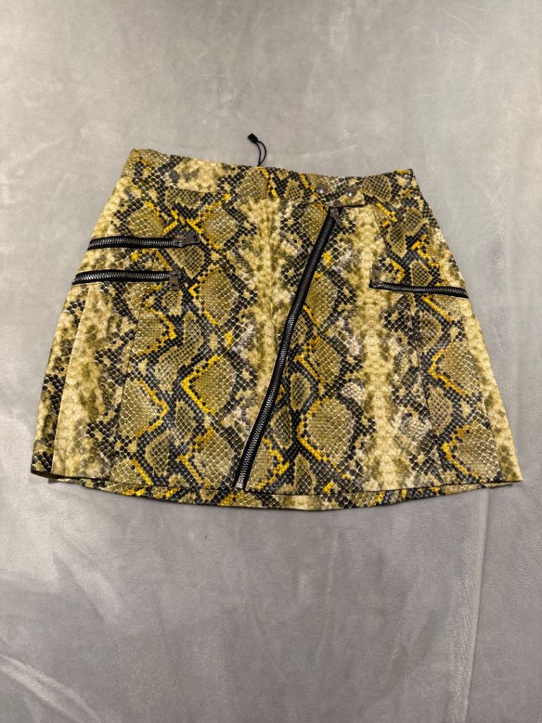Bershka Snake Print Mini Skirt – New with Tags