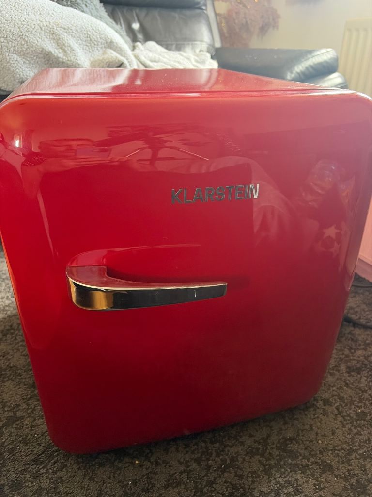 Klarstein Mini Fridge - Red, Good Condition